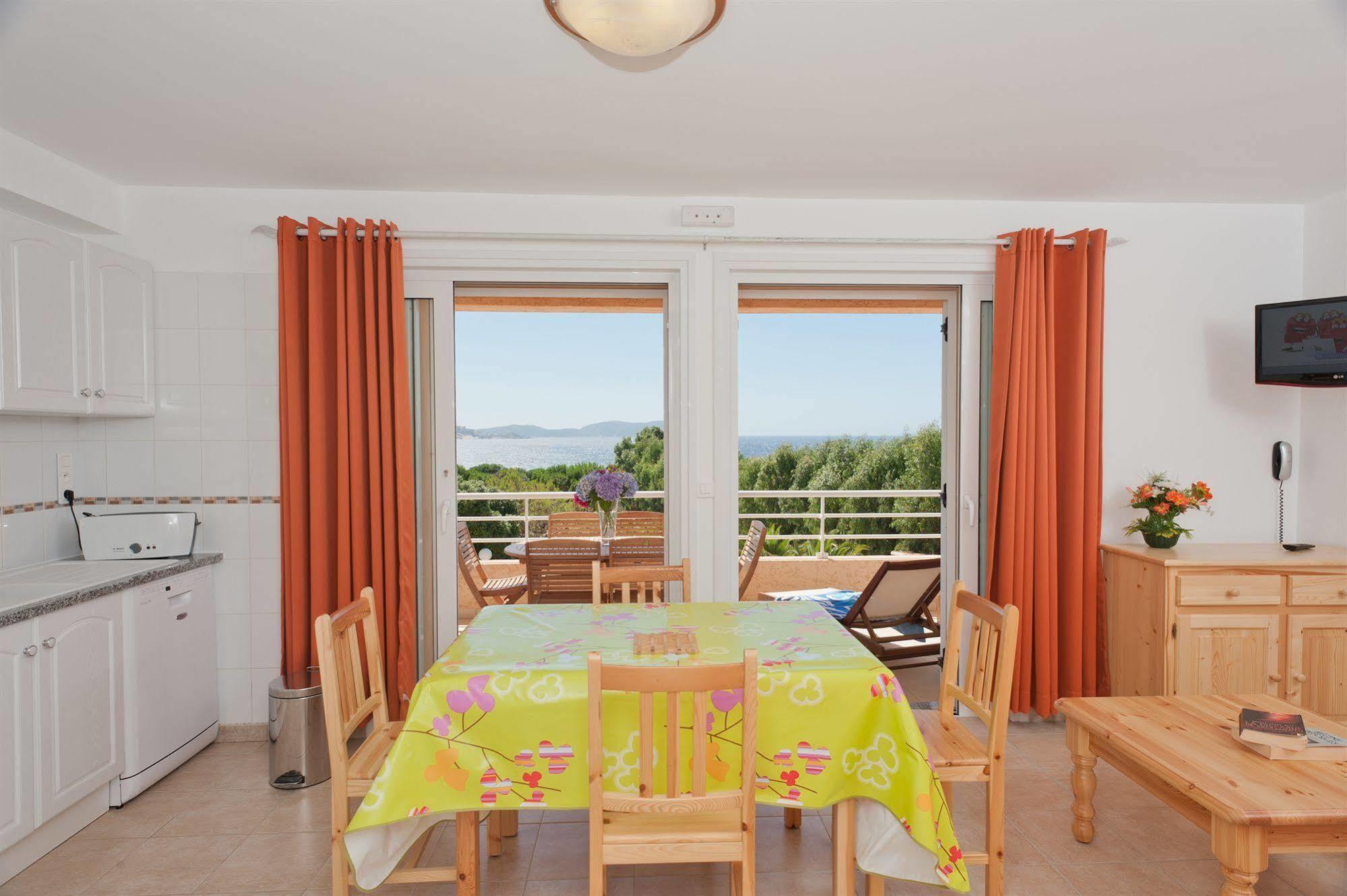 Residence Arinella لوميو المظهر الخارجي الصورة